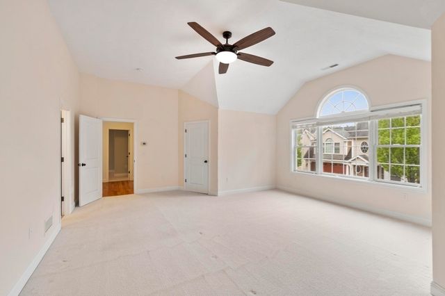 39 Kensington Way 39, Tewksbury, MA 01876