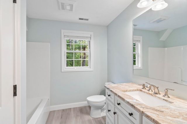 39 Kensington Way 39, Tewksbury, MA 01876