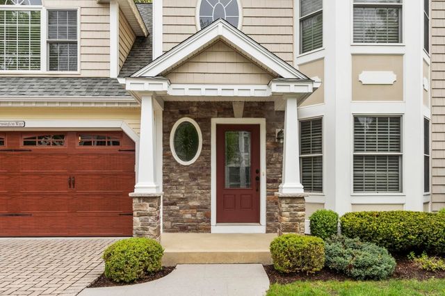 39 Kensington Way 39, Tewksbury, MA 01876