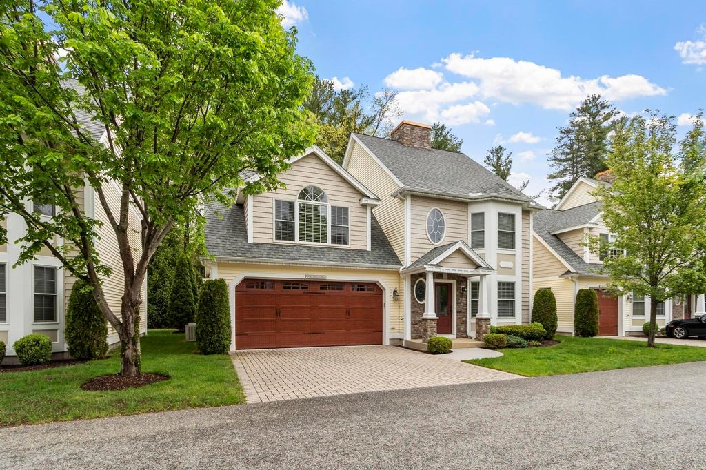 39 Kensington Way 39, Tewksbury, MA 01876