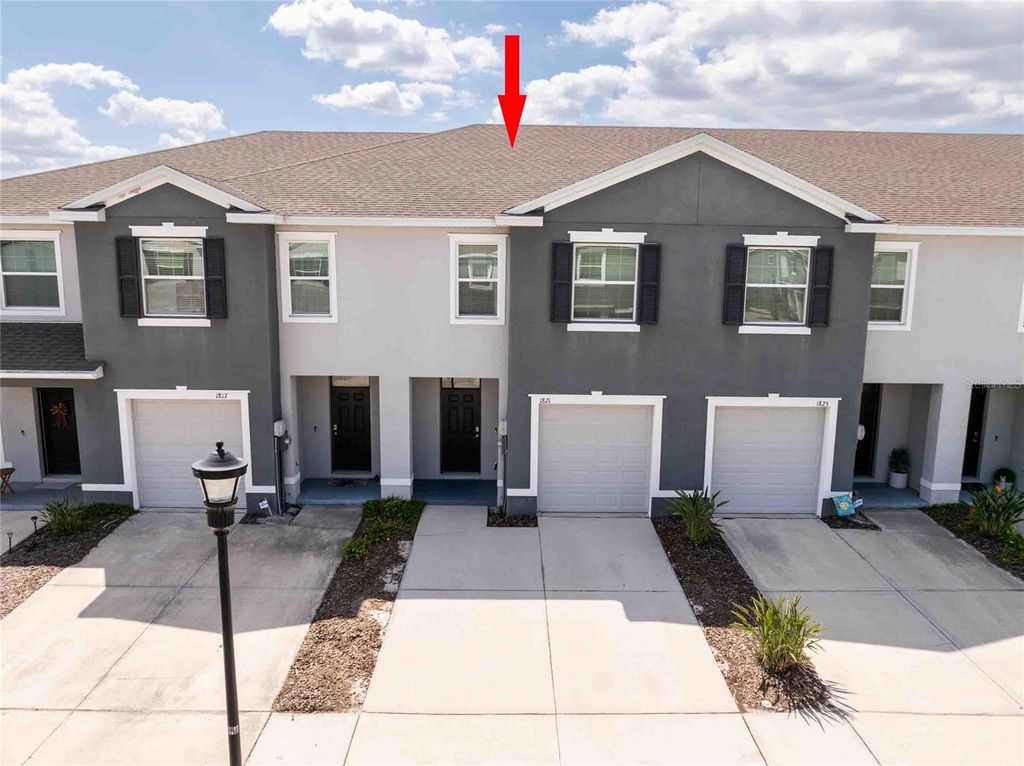 Image 3 of property listing at 1821 HOVENWEEP ROAD, Wesley Chapel, FL 33543