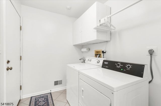 24 Partridge Rd, Readington Twp., NJ 08822