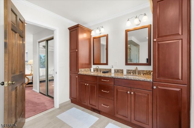 24 Partridge Rd, Readington Twp., NJ 08822