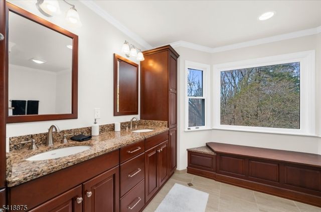 24 Partridge Rd, Readington Twp., NJ 08822