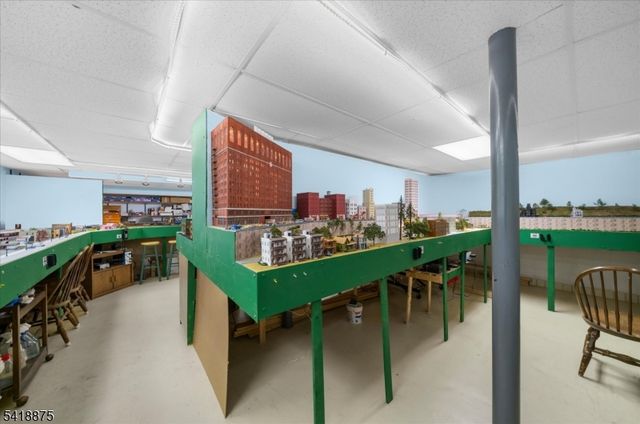 24 Partridge Rd, Readington Twp., NJ 08822