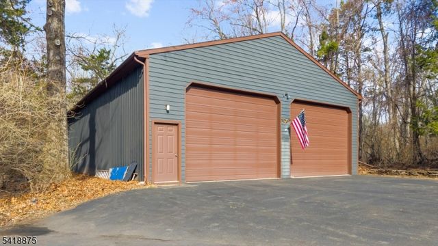 24 Partridge Rd, Readington Twp., NJ 08822