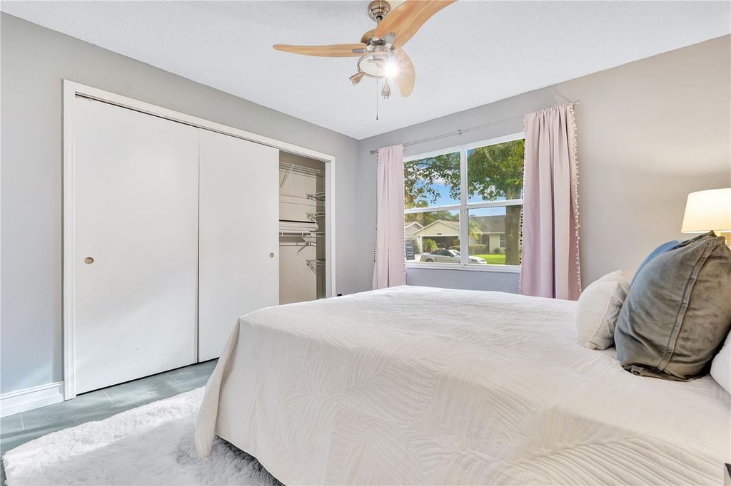 Image 24 of property listing at 1324 SILVERTHORN DRIVE, Orlando, FL 32825