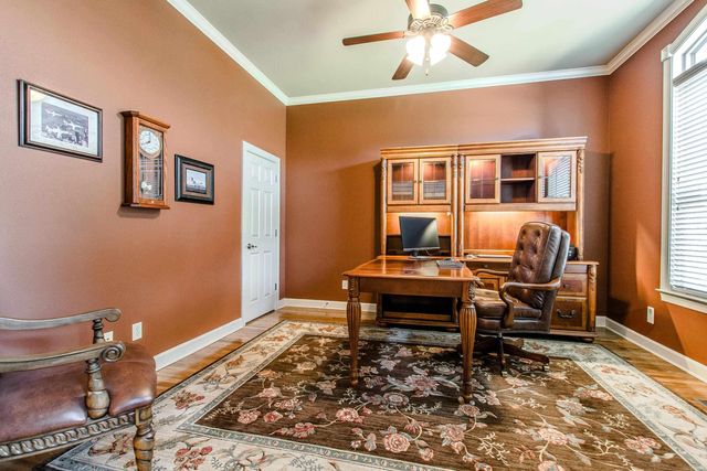 209 Commentry Lane, Little Rock, AR 72223