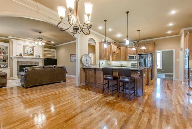 209 Commentry Lane, Little Rock, AR 72223