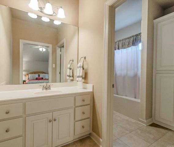 209 Commentry Lane, Little Rock, AR 72223