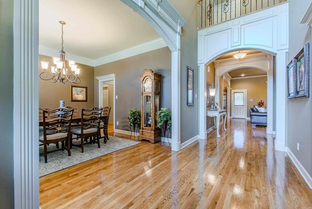 209 Commentry Lane, Little Rock, AR 72223