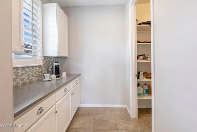 31924 S Flat Rock Drive, Oracle, AZ 85623