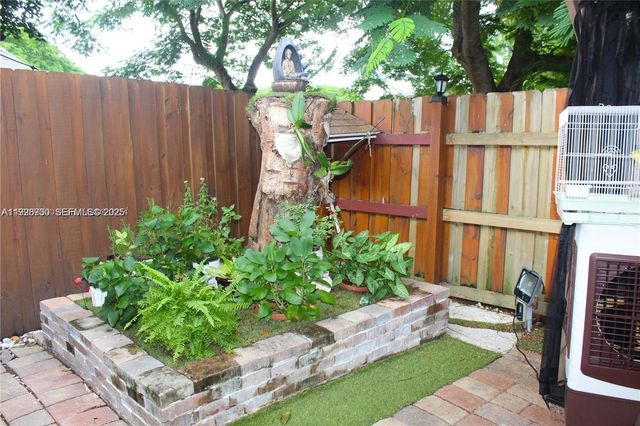 1209 NE 32nd Ave, Homestead, FL 33033