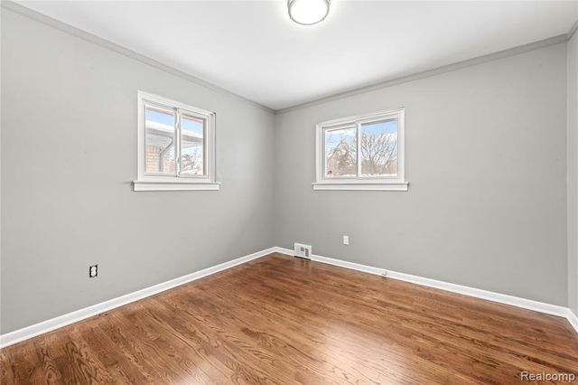 28507 Sunnydale Street, Livonia, MI 48154