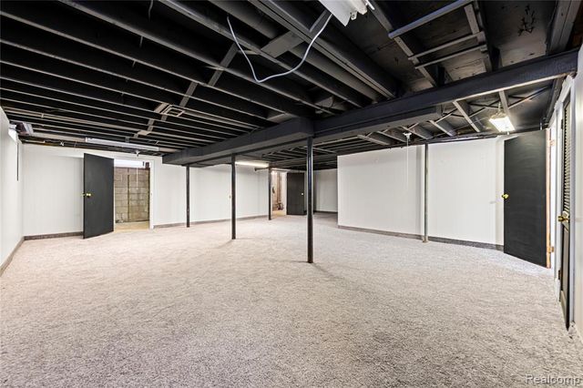 28507 Sunnydale Street, Livonia, MI 48154