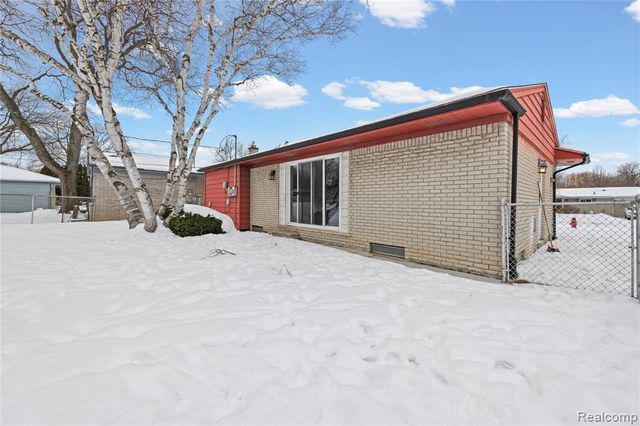 28507 Sunnydale Street, Livonia, MI 48154