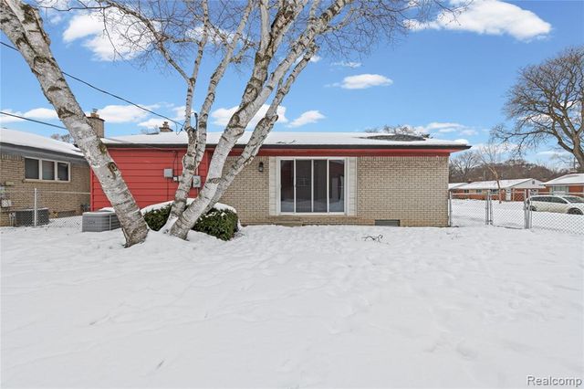 28507 Sunnydale Street, Livonia, MI 48154