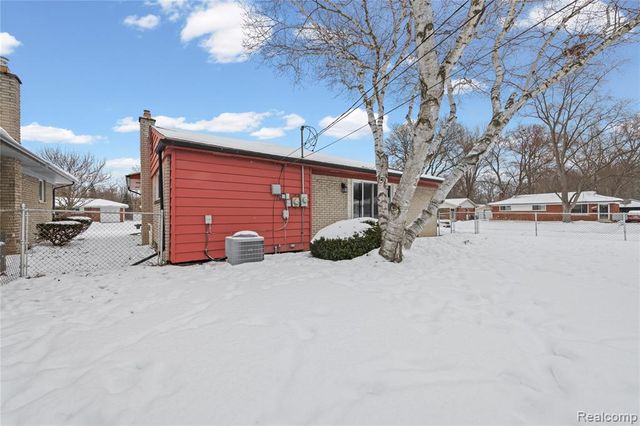 28507 Sunnydale Street, Livonia, MI 48154