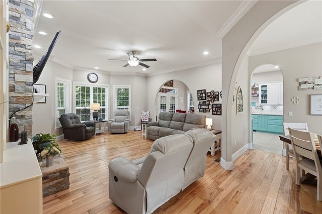 1776 Austin Walker Court, Harrison, AR 72601