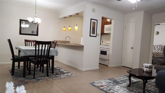 4727 W Alabama Street 104, Houston, TX 77027