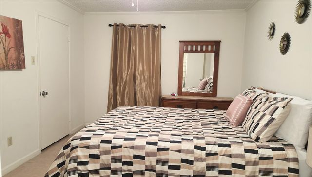 4727 W Alabama Street 104, Houston, TX 77027