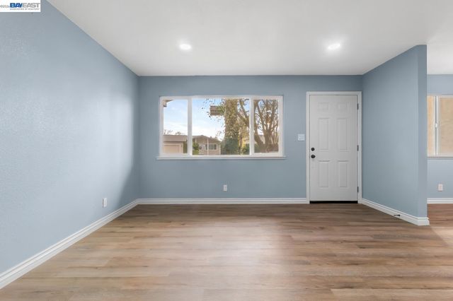 7025 Kermit Ln, Stockton, CA 95207