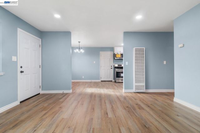 7025 Kermit Ln, Stockton, CA 95207