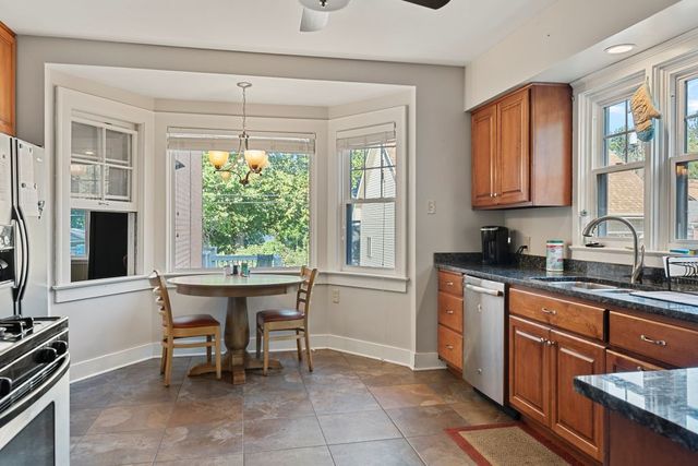 417 S Westlawn Avenue, Decatur, IL 62521