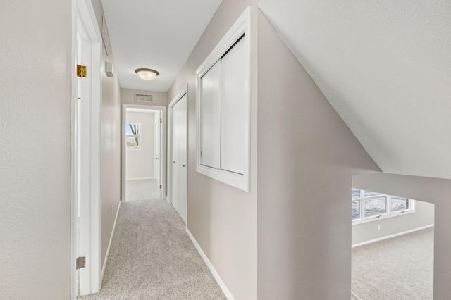 303 Lexington Avenue N, New Prague, MN 56071