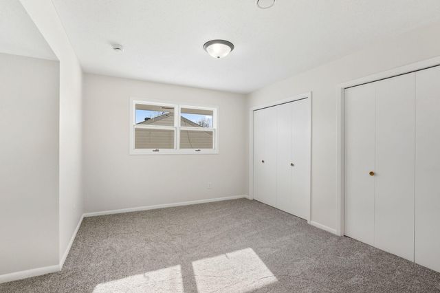 303 Lexington Avenue N, New Prague, MN 56071