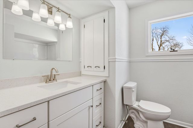 303 Lexington Avenue N, New Prague, MN 56071