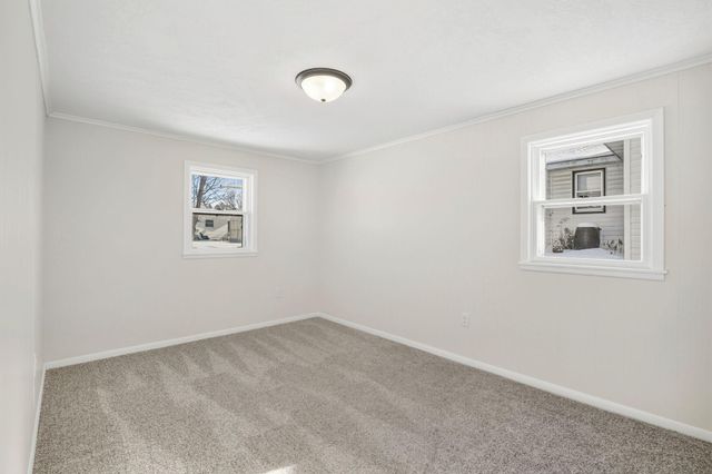 303 Lexington Avenue N, New Prague, MN 56071