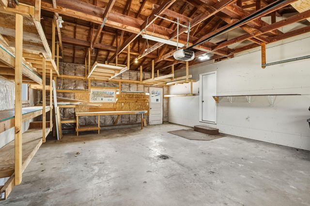 303 Lexington Avenue N, New Prague, MN 56071