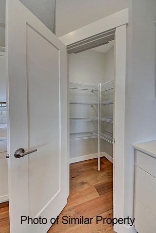 2935 Clubhouse Dr, Marion, IA 52302