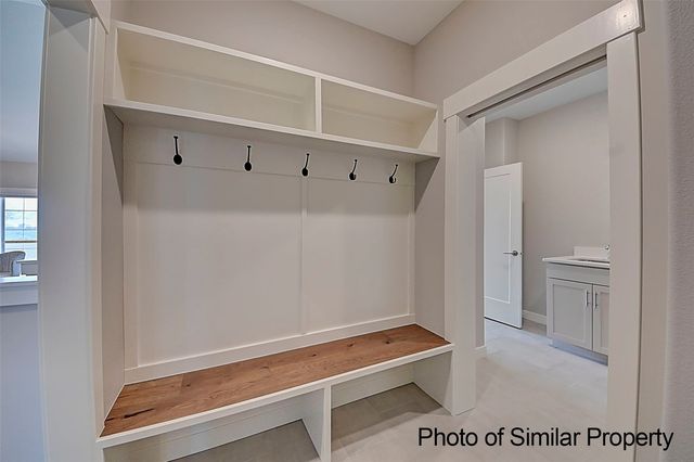 2935 Clubhouse Dr, Marion, IA 52302