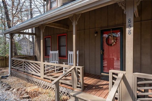 858 River Forest Run, Cleveland, GA 30528