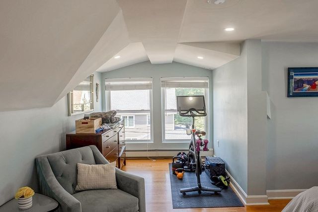 26-28 Quincy St 26, Watertown, MA 02472