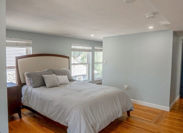 26-28 Quincy St 26, Watertown, MA 02472