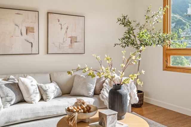 1 San Bruno Avenue N, Brisbane, CA 94005