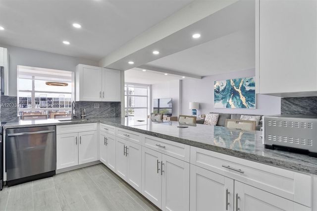 600 Parkview Dr 815, Hallandale Beach, FL 33009