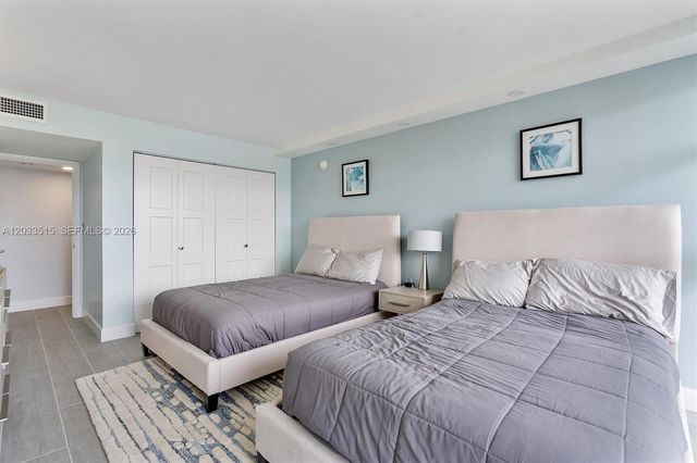 600 Parkview Dr 815, Hallandale Beach, FL 33009