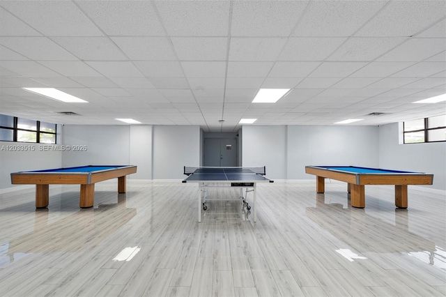600 Parkview Dr 815, Hallandale Beach, FL 33009
