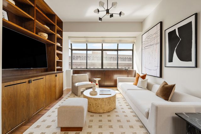 5 E 22ND Street PHDF, New York City, NY 10010