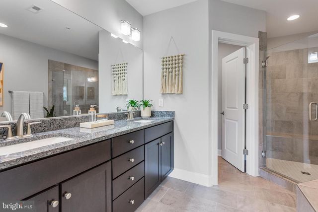 10372 SAGER AVE, Fairfax, VA 22030
