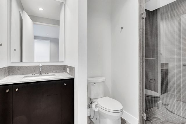 2408 Victory park 1140, Dallas, TX 75219
