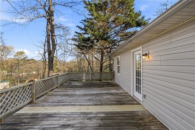 203 Terrier Drive, Calhoun, GA 30701