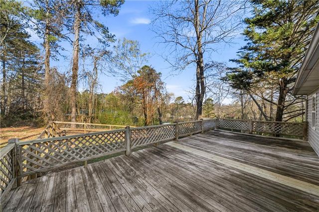 203 Terrier Drive, Calhoun, GA 30701