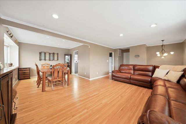 22 Elaine Drive, Oceanside, NY 11572