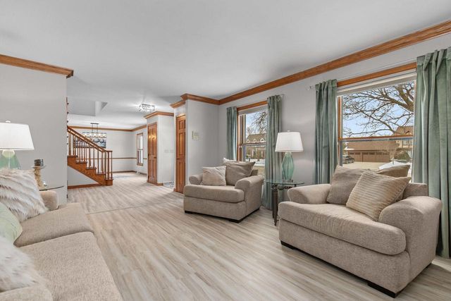 1960 CLIFFVIEW COURT, Oshkosh, WI 54902