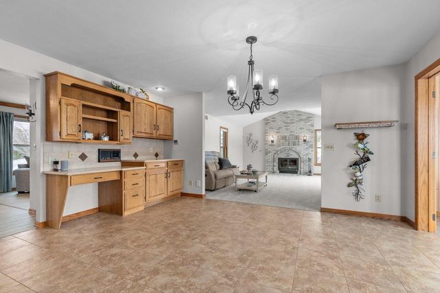 1960 CLIFFVIEW COURT, Oshkosh, WI 54902